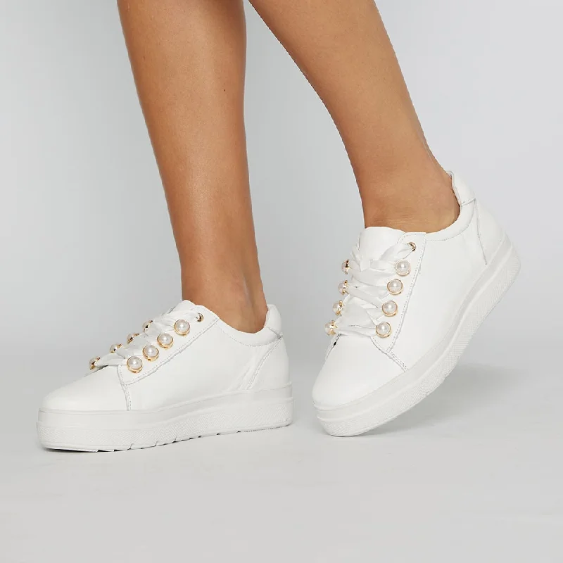 Bant Sneaker in White Leather