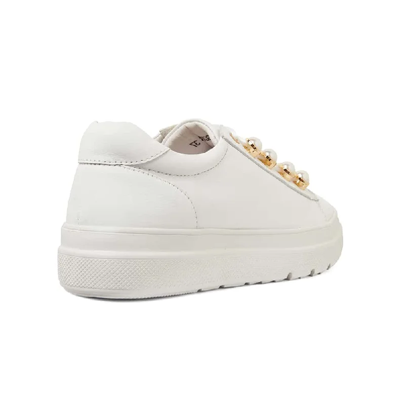 Bant Sneaker in White Leather