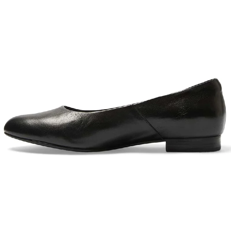 Dame Flat in Black Leather