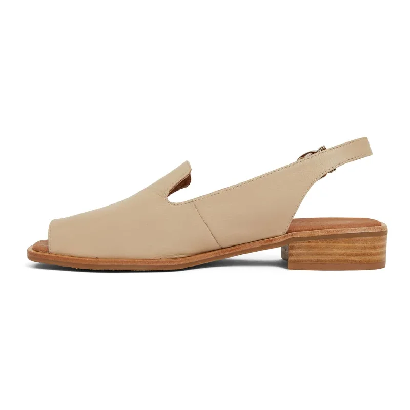 Delaney Sandal in Neutral Leather