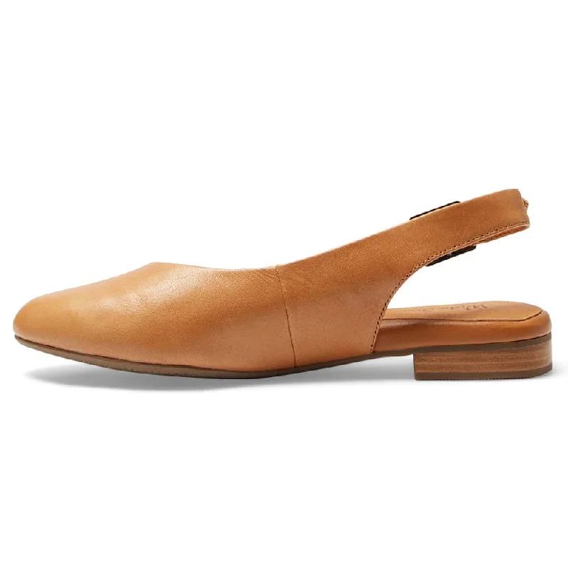 Delta Flat in Tan Leather