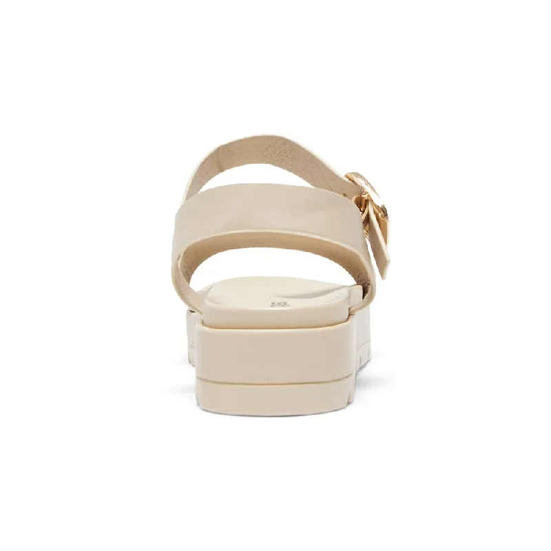 Frankie Sandal in Beige Smooth