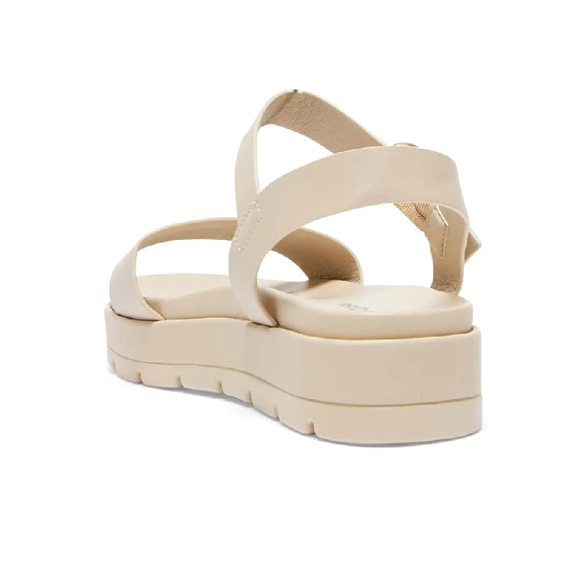 Frankie Sandal in Beige Smooth