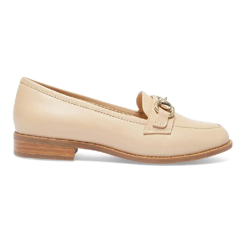 Gala Loafer in Nude Leather