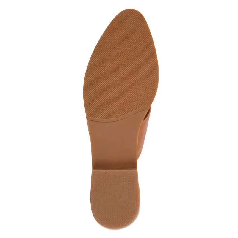 Jocelyn Flat in Tan Leather