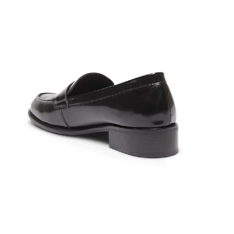 Kassidy Loafer in Black Hi Shine Leather