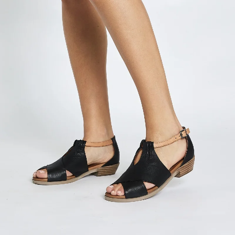 Laguna Sandal in Black Leather