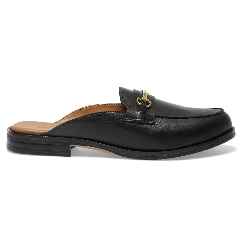 Lena Loafer in Black Leather