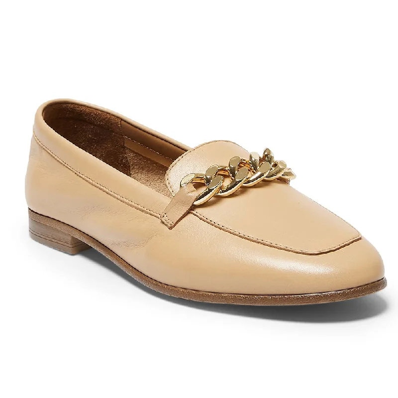 Lyla Loafer in Tan Leather