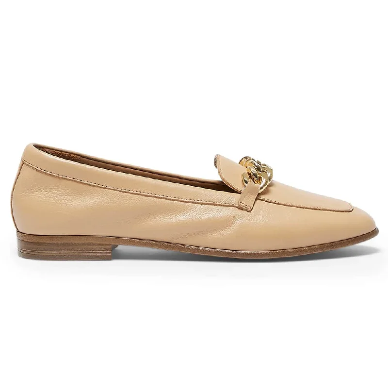 Lyla Loafer in Tan Leather