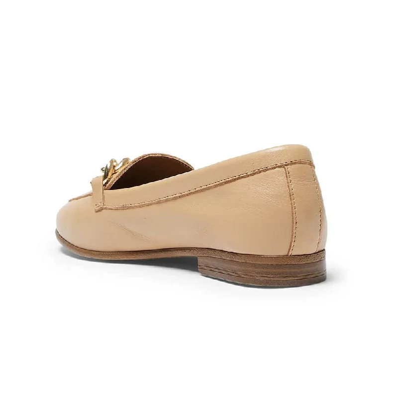 Lyla Loafer in Tan Leather