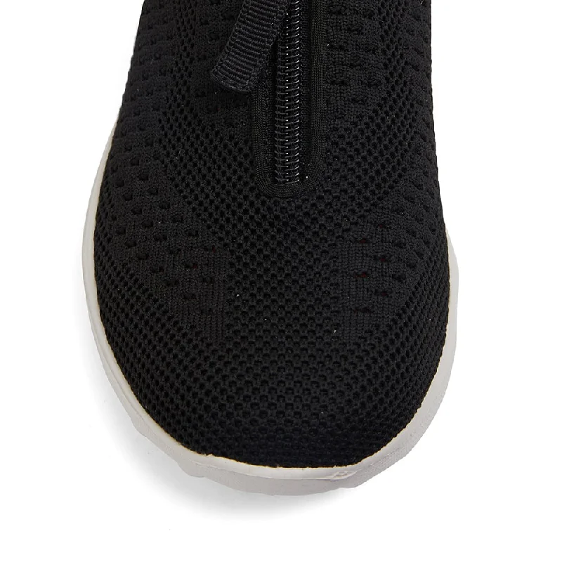 Oberon Sneaker in Black