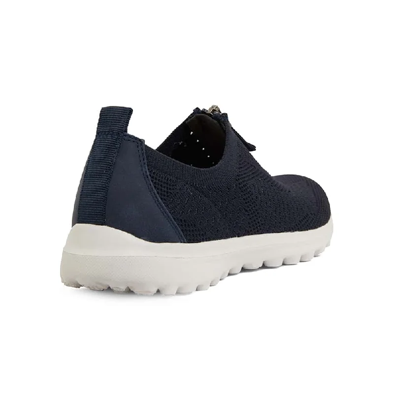 Oberon Sneaker in Navy