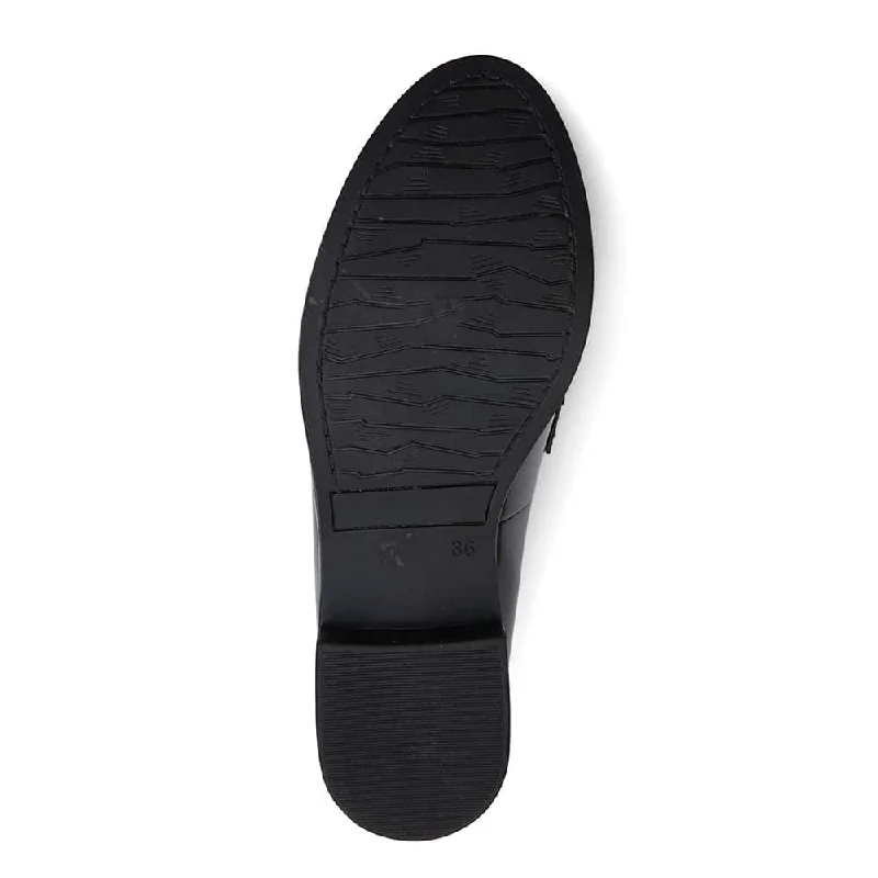 Paragon Loafer in Black Patent