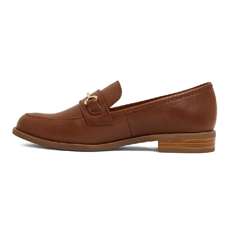 Paragon Loafer in Mid Brown Leather