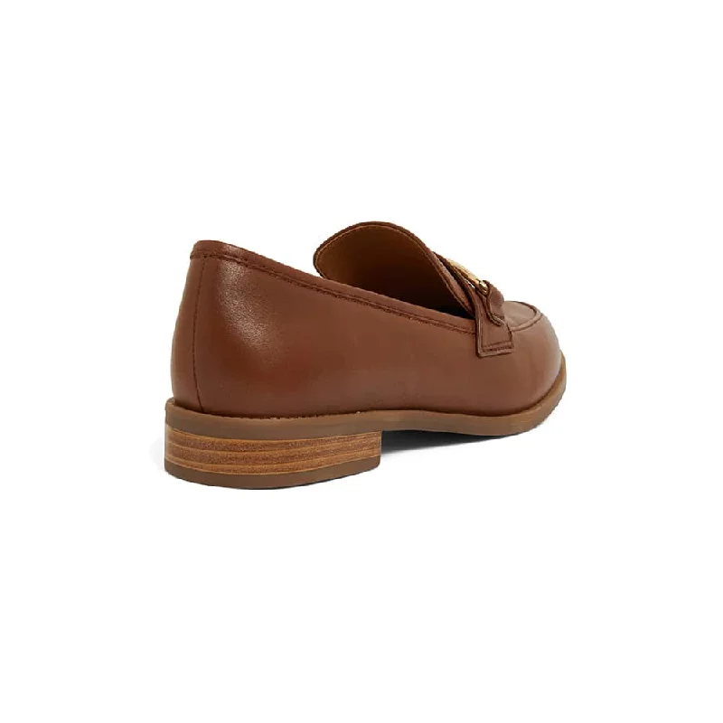 Paragon Loafer in Mid Brown Leather