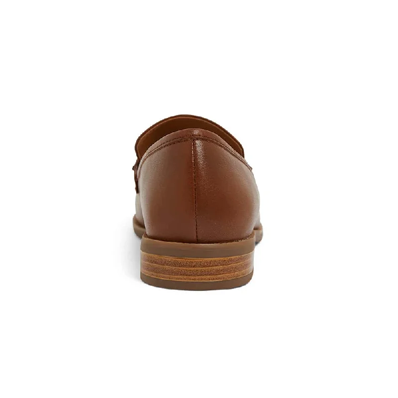 Paragon Loafer in Mid Brown Leather