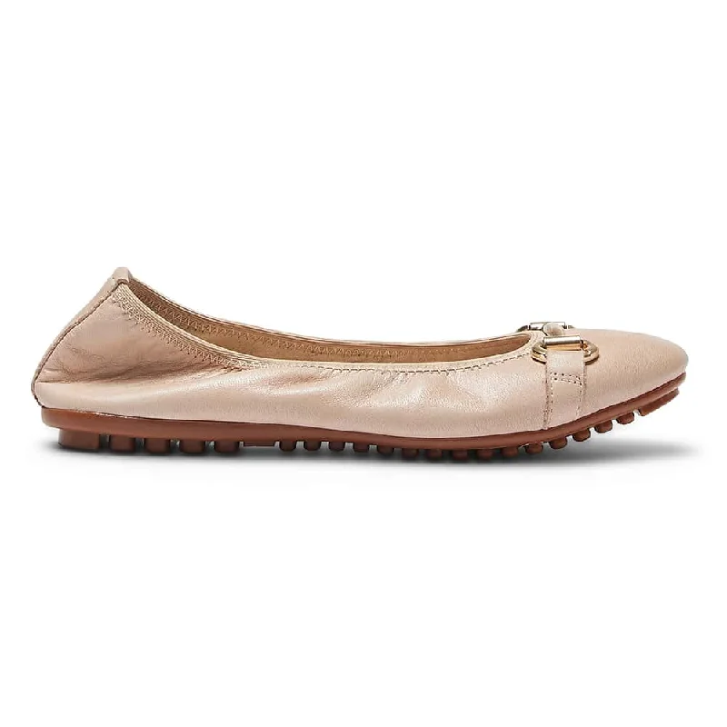 Pilgrim Flat in Blush Leather