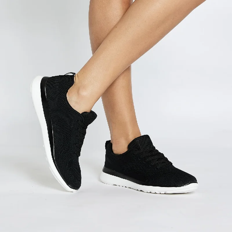 Quantum Sneaker in Black