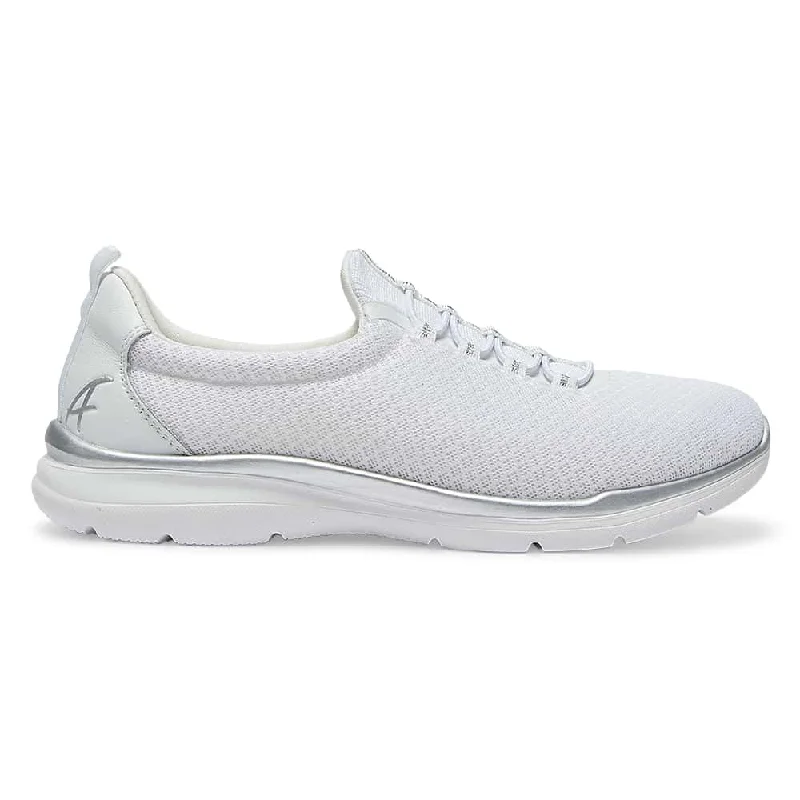 Quattro Sneaker in White Knit