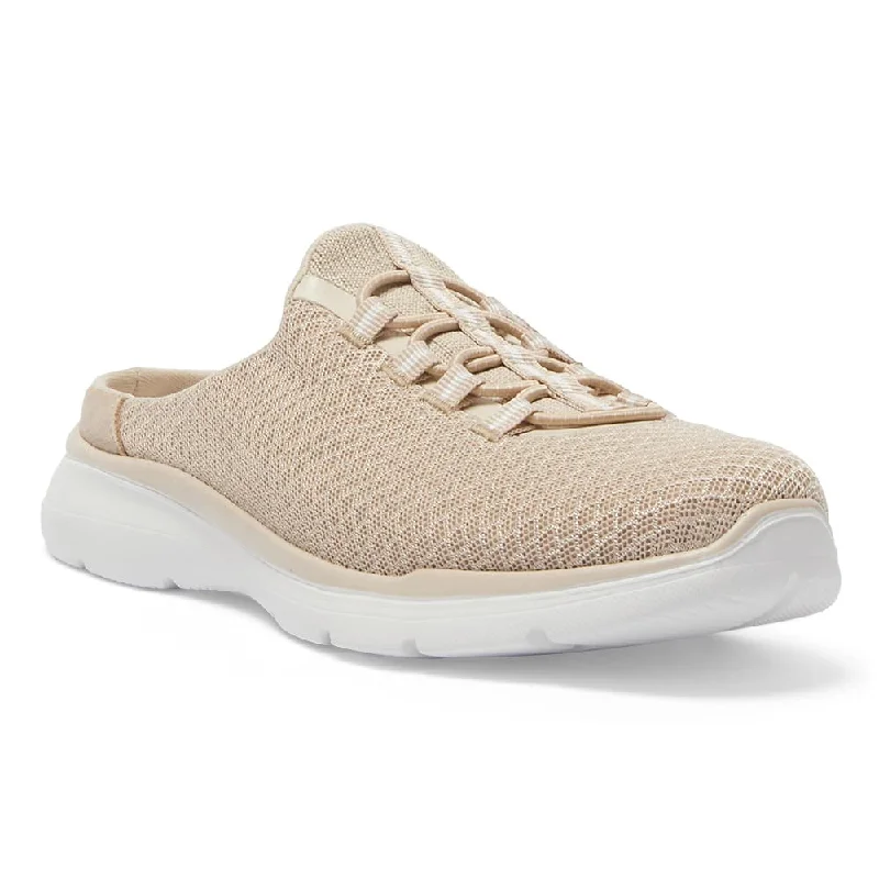 Quest Flat in Beige Knit