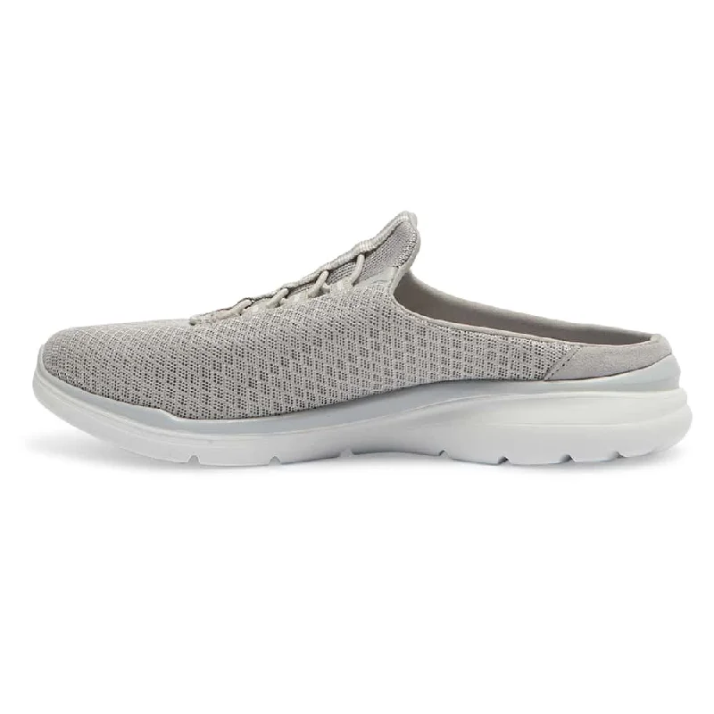 Quest Flat in Light Grey Knit