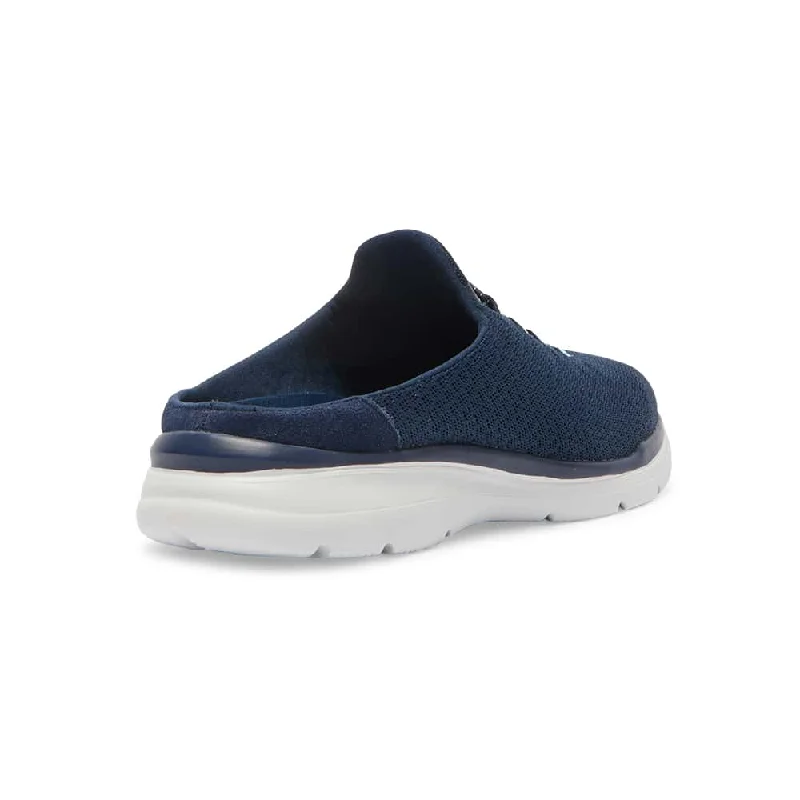 Quest Flat in Navy