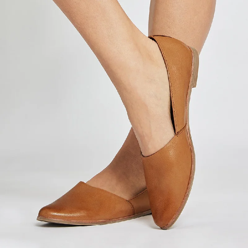 Rachael Flat in Tan Leather