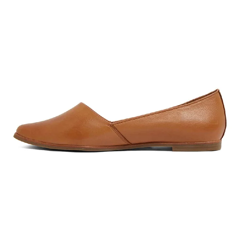 Rachael Flat in Tan Leather