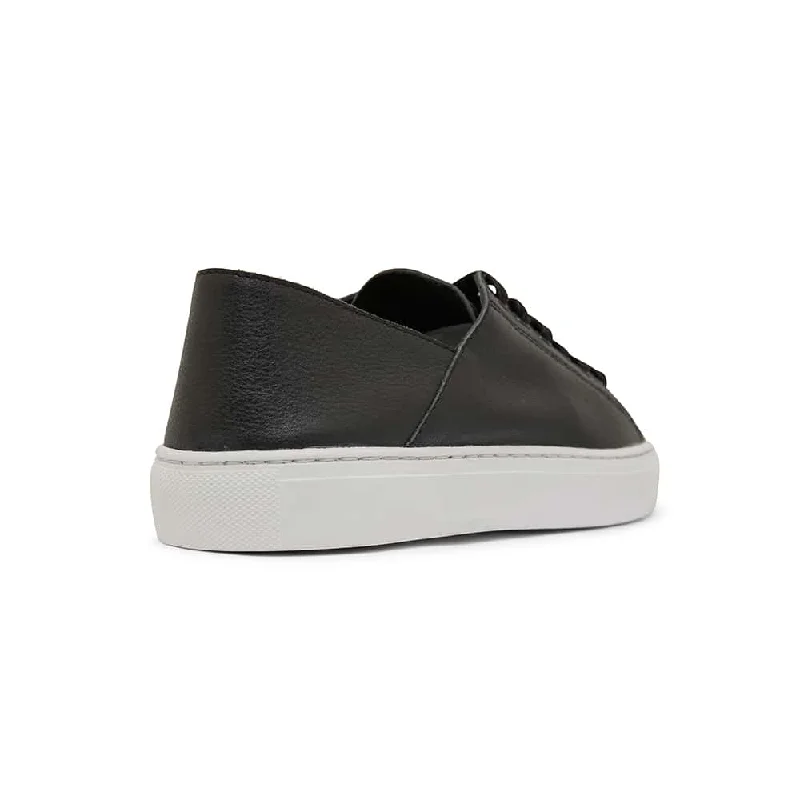 Rialto Sneaker in Black Leather