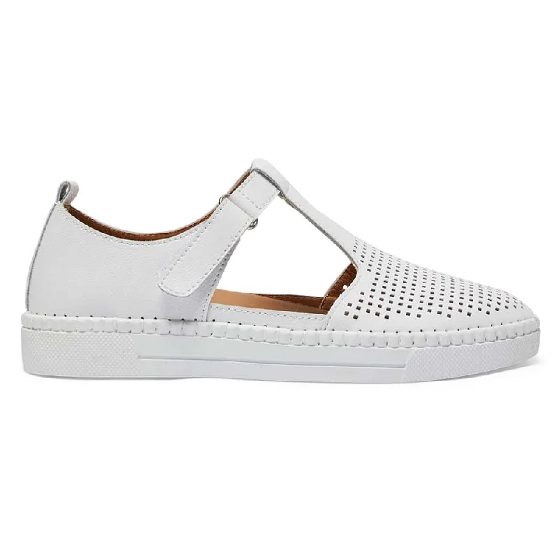 Ricky Flat in White Leather