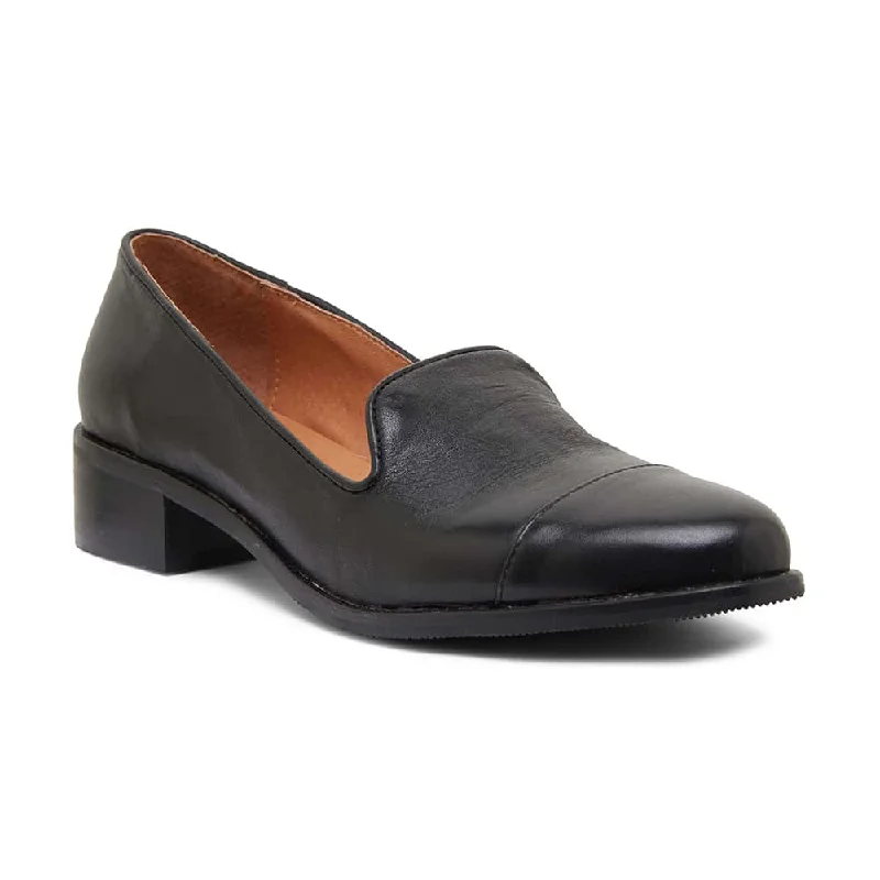 Sable Loafer in Black Leather