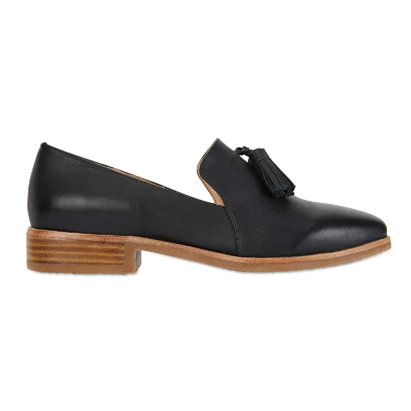 Salvador Loafer in Black Leather