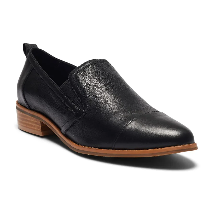 Tactic Loafer in Black Leather