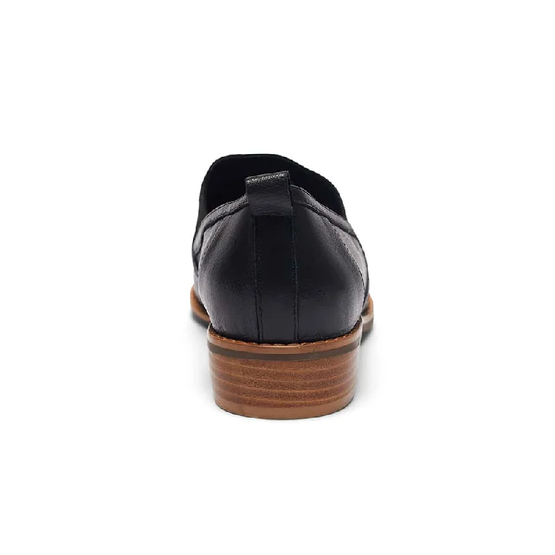 Tactic Loafer in Black Leather