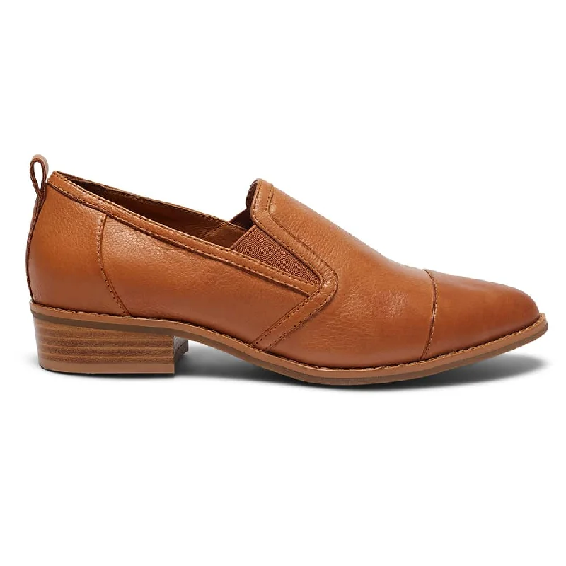 Tactic Loafer in Tan Leather