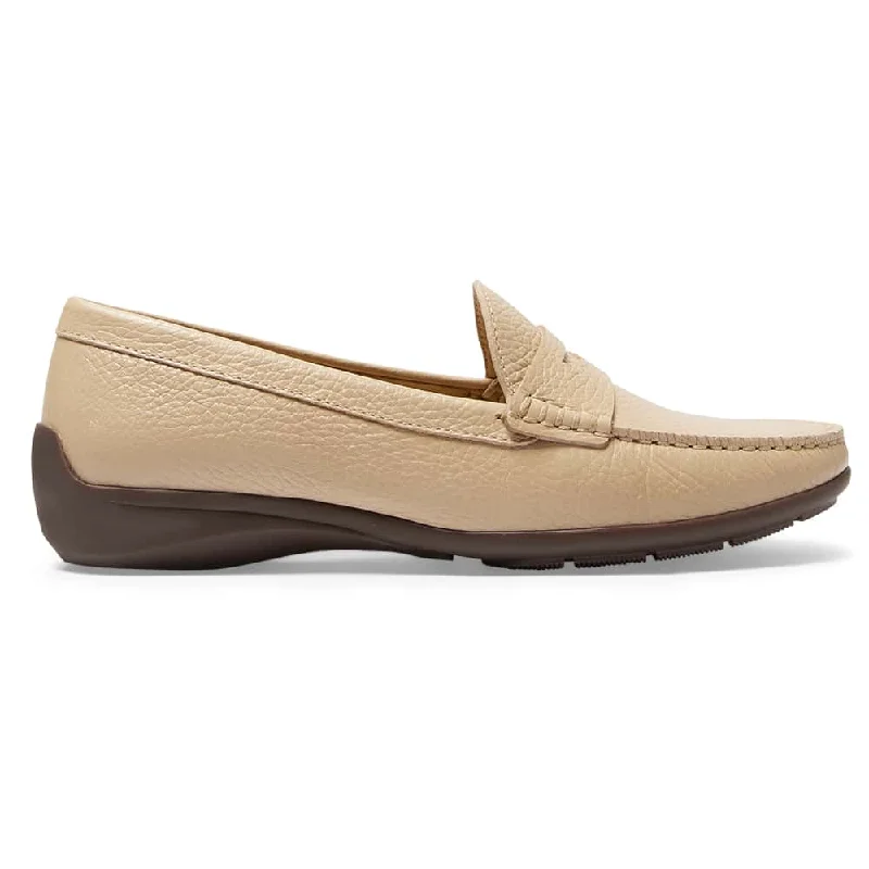 Travis Loafer in Nude Leather