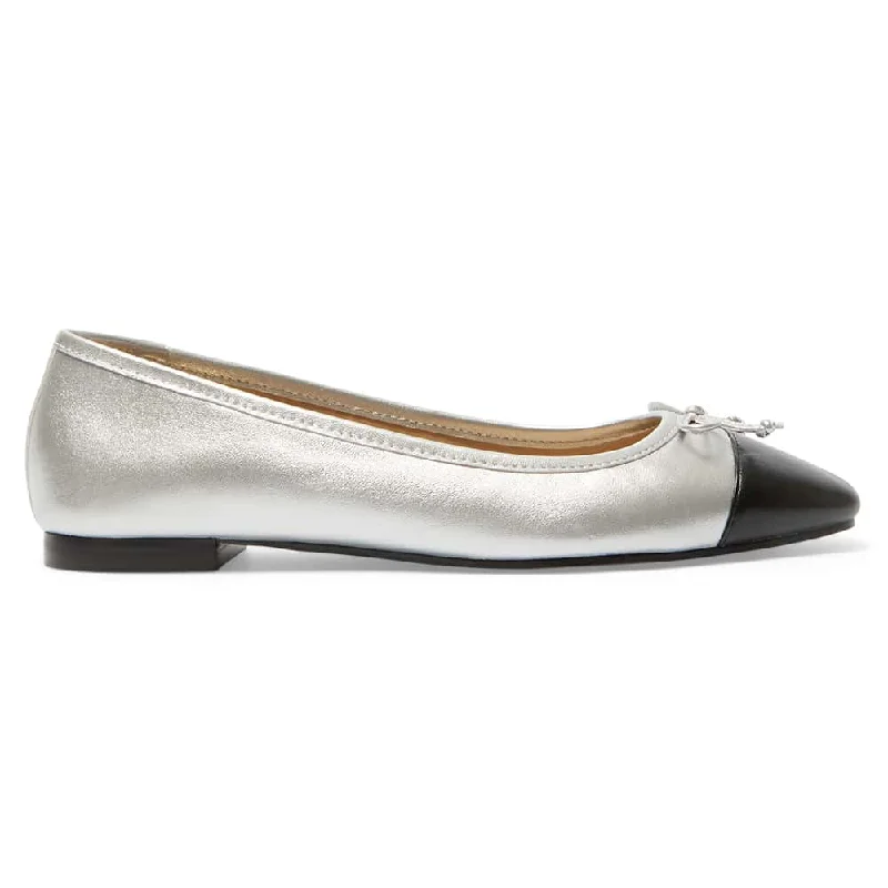 Trella Flat in Black And Silver Leather