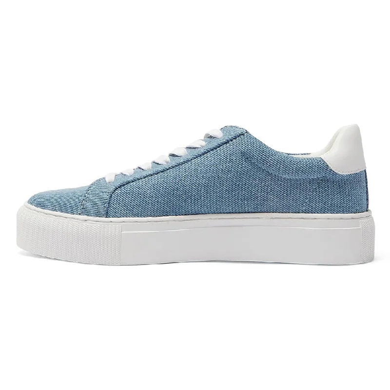 Trio Sneaker in Denim