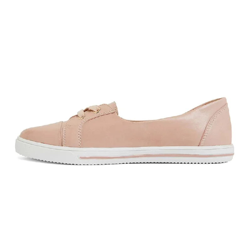 Vectra Sneaker in Blush Leather