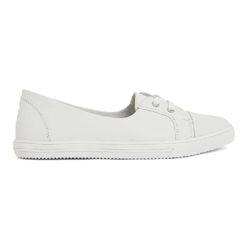 Vectra Sneaker in White Leather