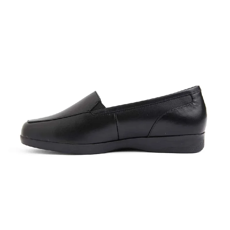 Verse Loafer in Black Leather