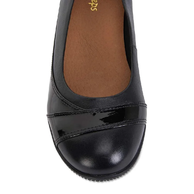 Virgo Flat in Black Patent